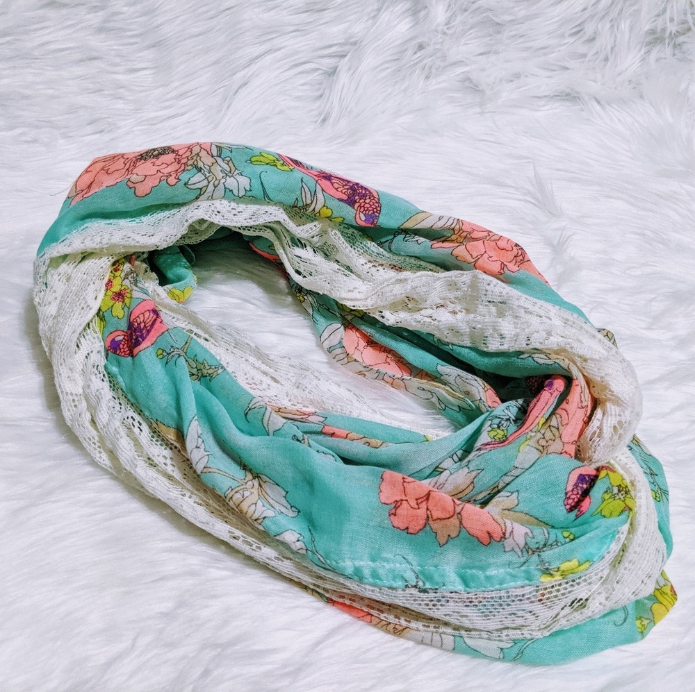 Infinity scarf w/ lace and floral / bird pattern